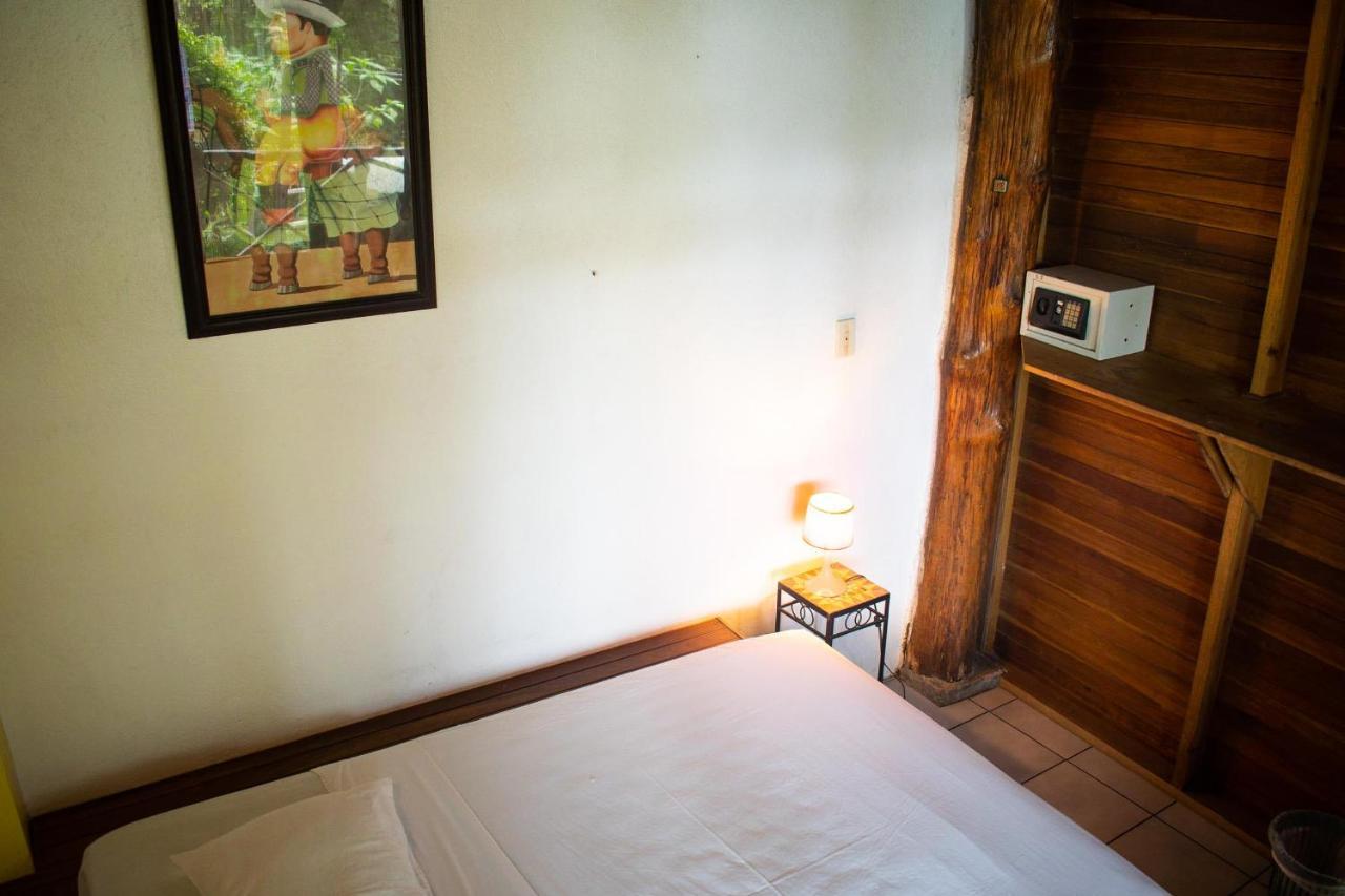 Hostel Plinio Manuel Antonio Zewnętrze zdjęcie