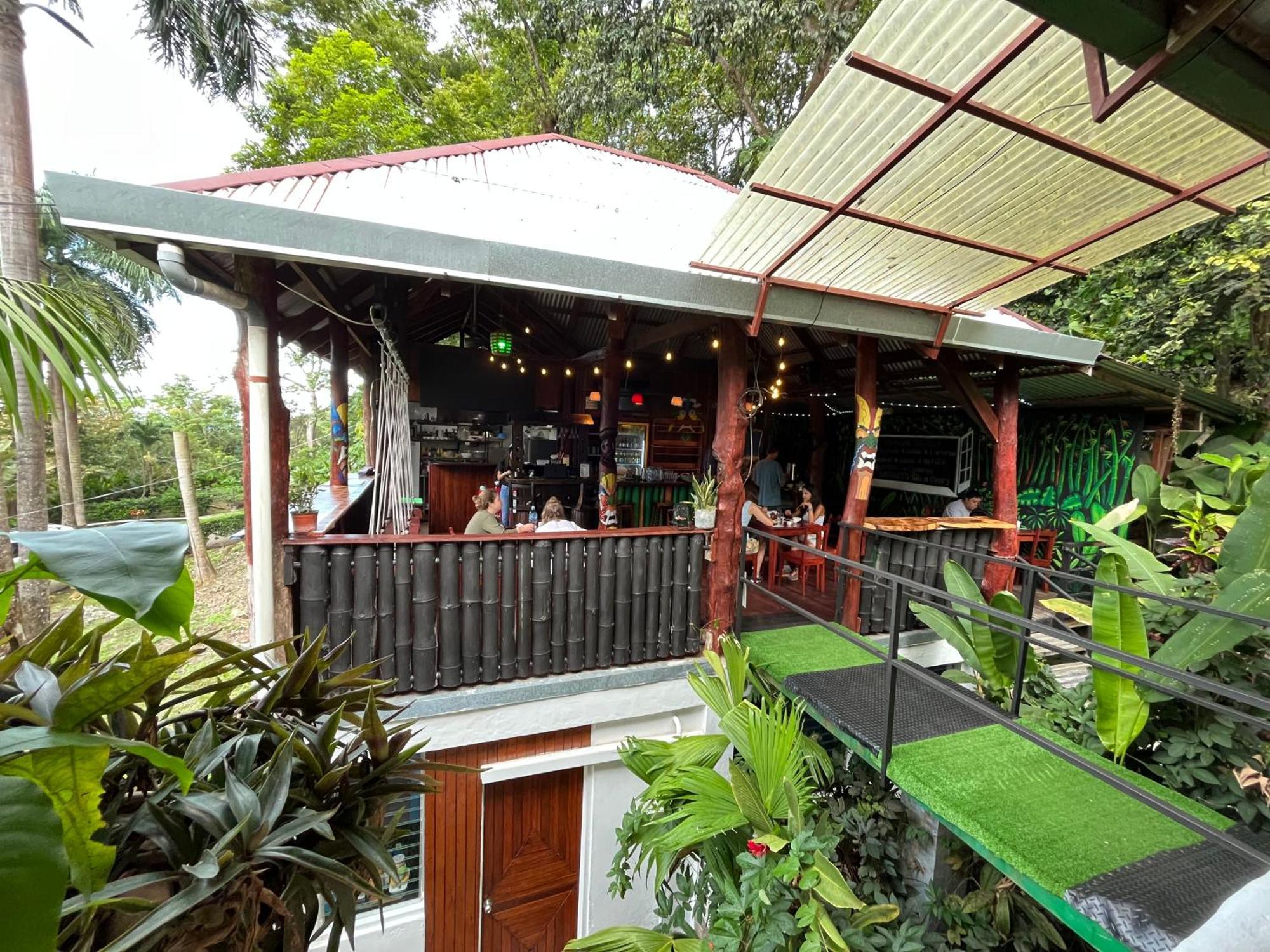 Hostel Plinio Manuel Antonio Zewnętrze zdjęcie